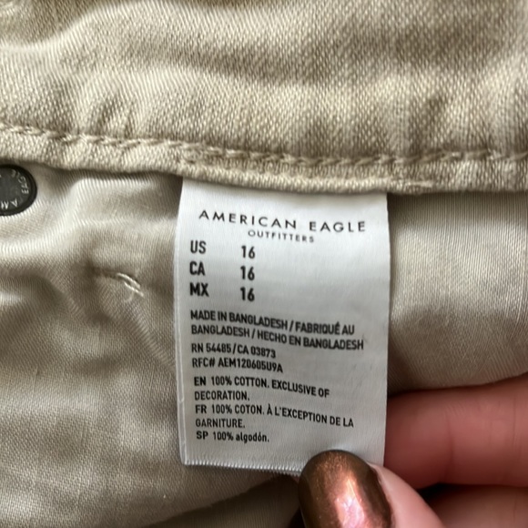 American Eagle Shorts - Picture 3 of 3